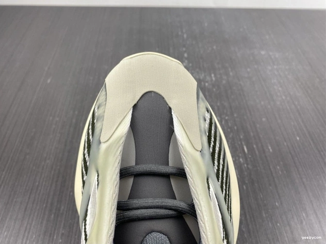 Fade ID1674 Yeezy V3 700 Salt Adidas 0924